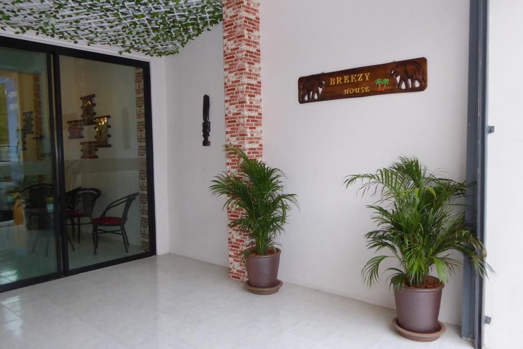 Breezy House Apartment Pantai Jomtien Bagian luar foto