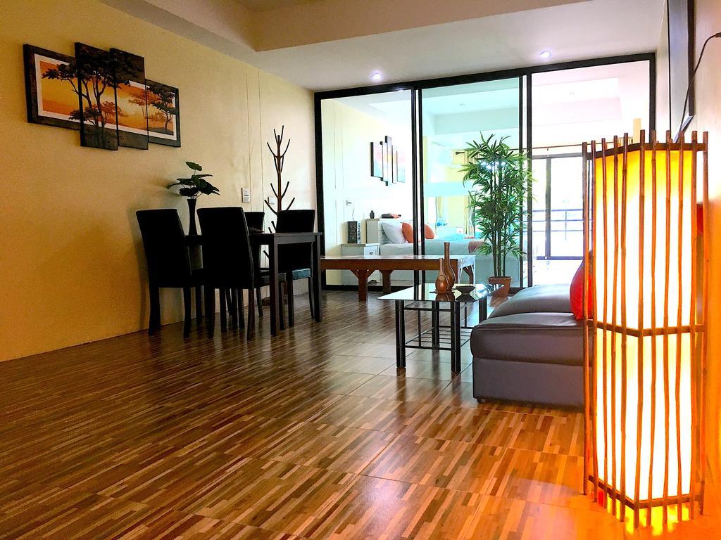 Breezy House Apartment Pantai Jomtien Bagian luar foto