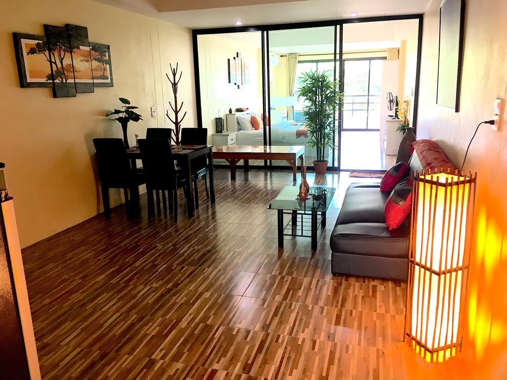 Breezy House Apartment Pantai Jomtien Bagian luar foto