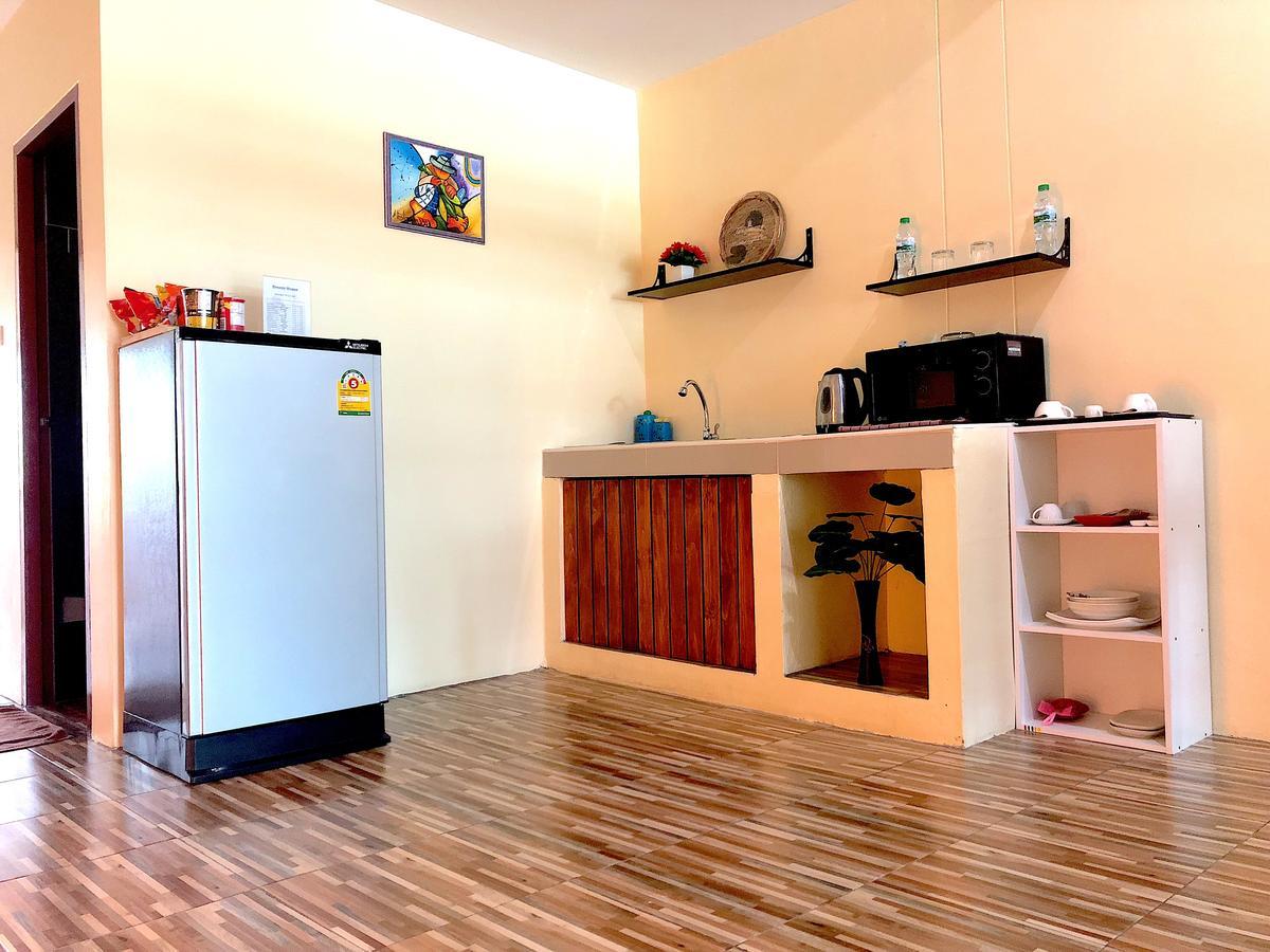 Breezy House Apartment Pantai Jomtien Bagian luar foto