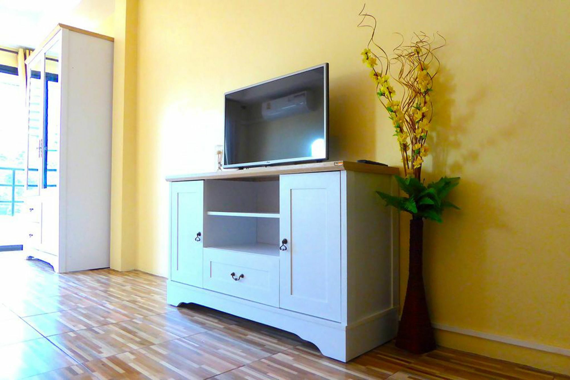 Breezy House Apartment Pantai Jomtien Bagian luar foto