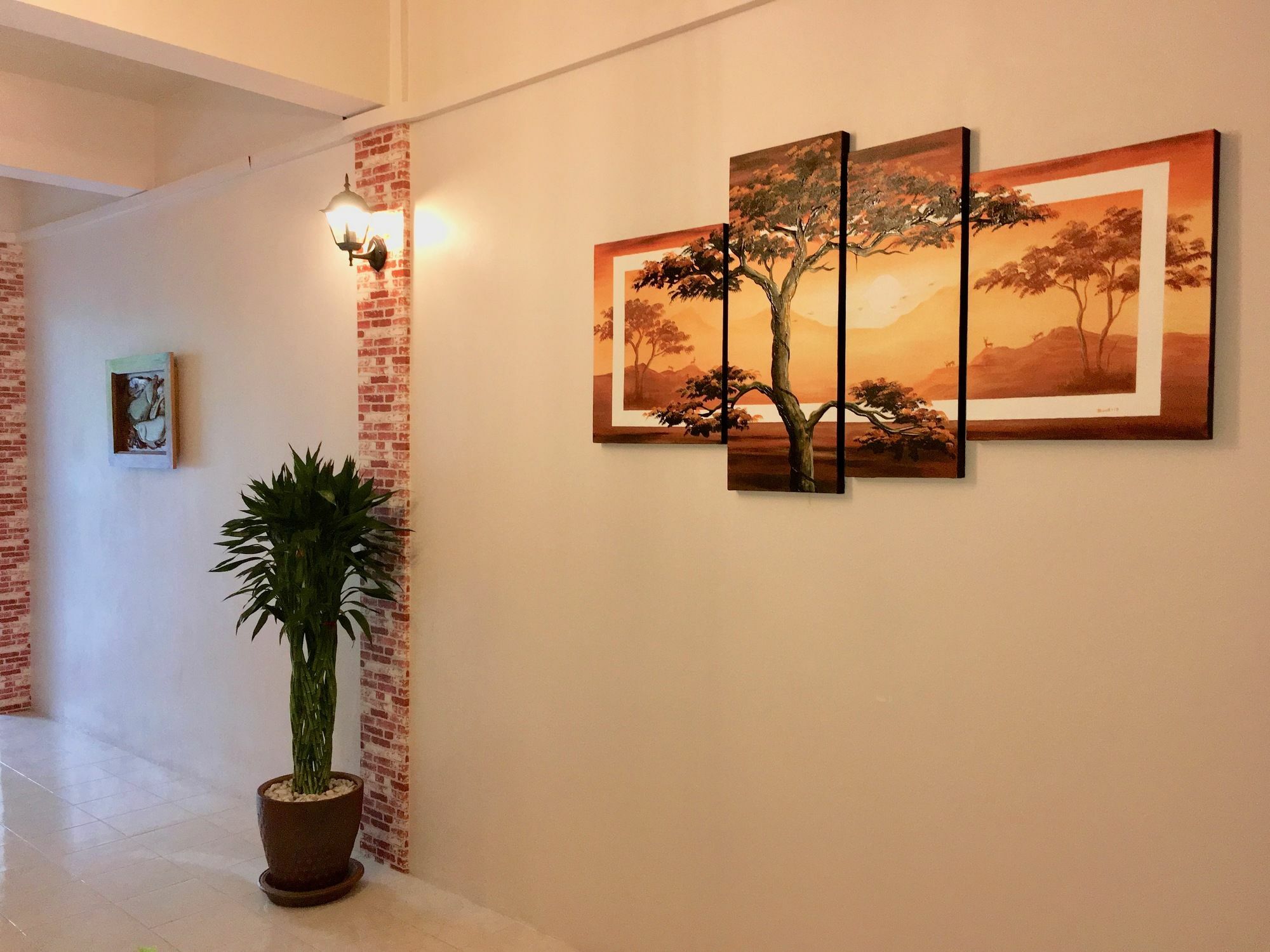 Breezy House Apartment Pantai Jomtien Bagian luar foto