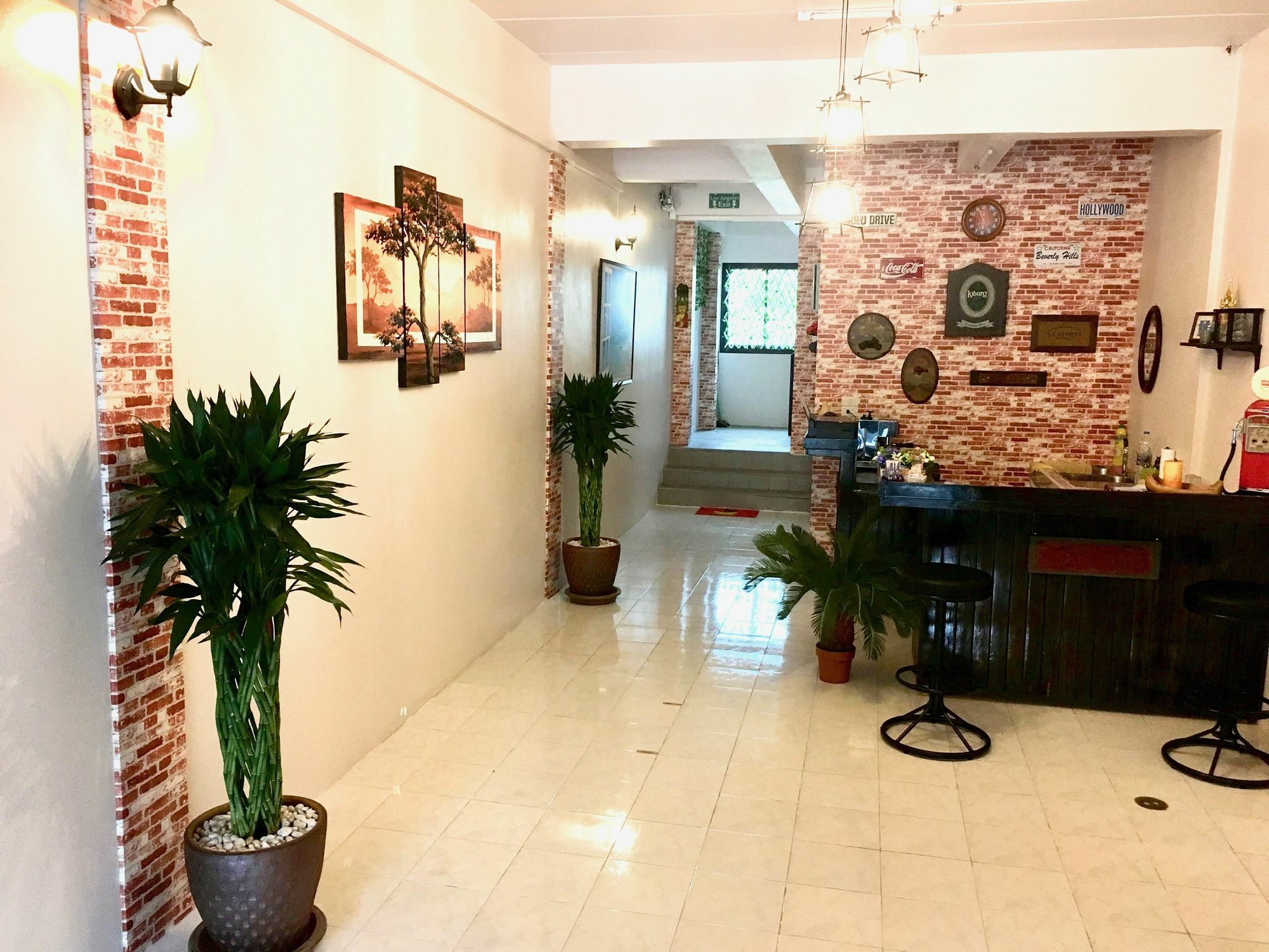 Breezy House Apartment Pantai Jomtien Bagian luar foto